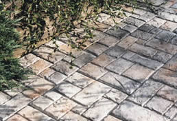 precast concrete pavers
