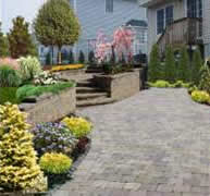 Using Driveway Pavers and Retaining Walls for Landscaping